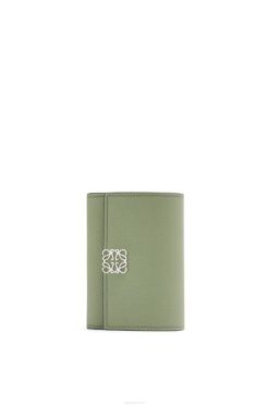 alecrim 80ZJ1249 mulheres Carteira pequena vertical anagrama em couro de bezerro granulado Loewe