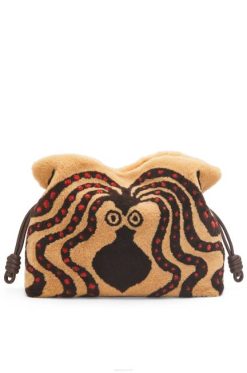 bege/chocolate 80ZJ466 mulheres clutch flamenca xl em shearling Loewe
