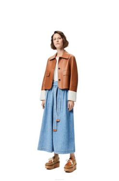 bronzeado 80ZJ1136 mulheres jaqueta virada para cima em pele de cordeiro nappa Loewe