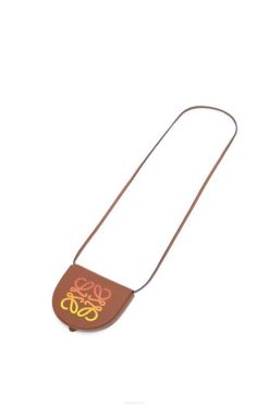 bronzeado 80ZJ619 mulheres bolsa de calcanhar pequena anagrama em couro de bezerro clássico Loewe