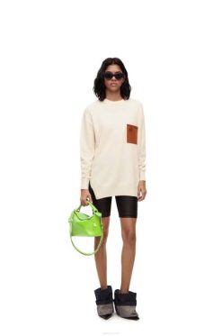 cru/marrom 80ZJ1017 mulheres suéter de bolso anagrama em lã Loewe