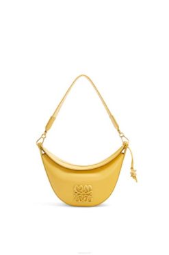 esmalte amarelo pálido 80ZJ454 mulheres pequena luna em couro de bezerro de cetim Loewe