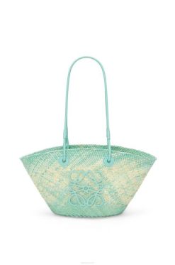 menta fresca 80ZJ110 mulheres bolsinha em formato de anagrama em palmeira iraca e couro de bezerro Loewe